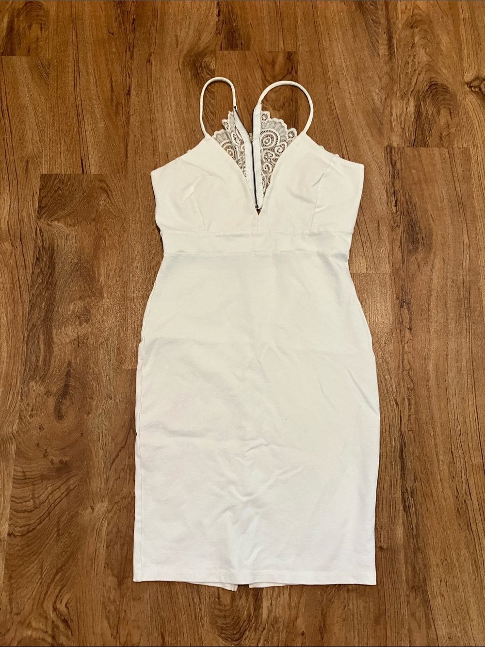 Madrag White Lace-Trim Bodycon Dress large halter style